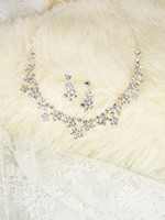 Simple Floral Crystal Necklace Set